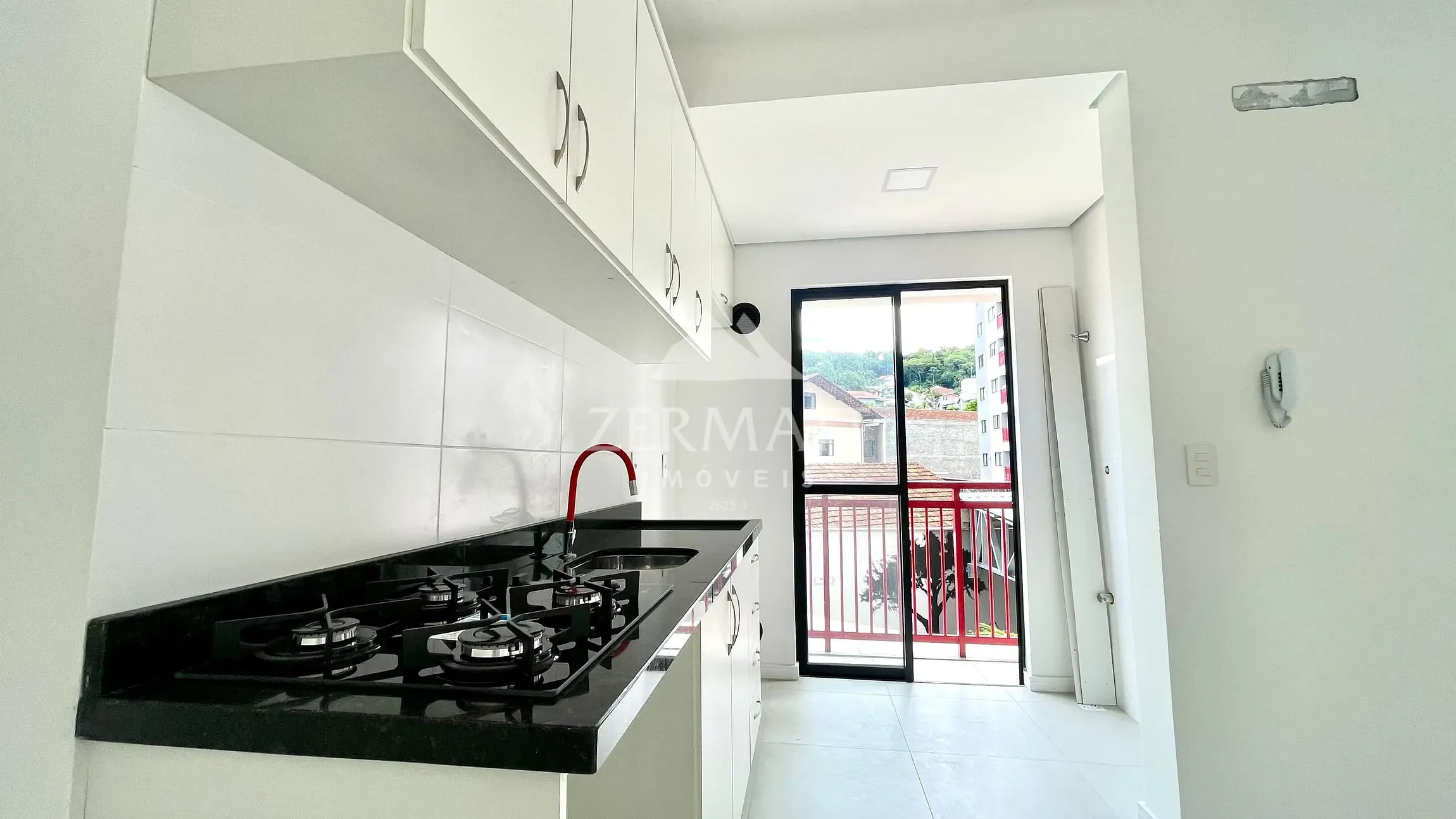 Apartamento Semimobiliado 2 Dormitórios (1 Suíte), Velha, Blumenau, SC - foto 1