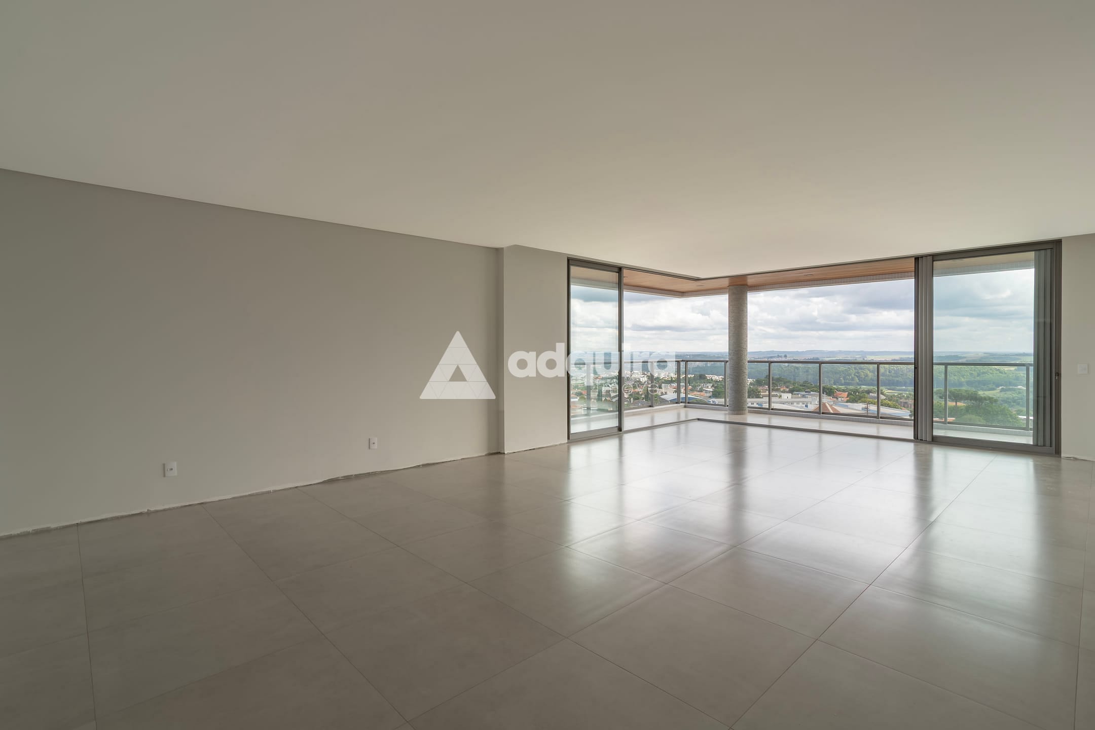 Apartamento à venda com 3 quartos, 192m² - Foto 4