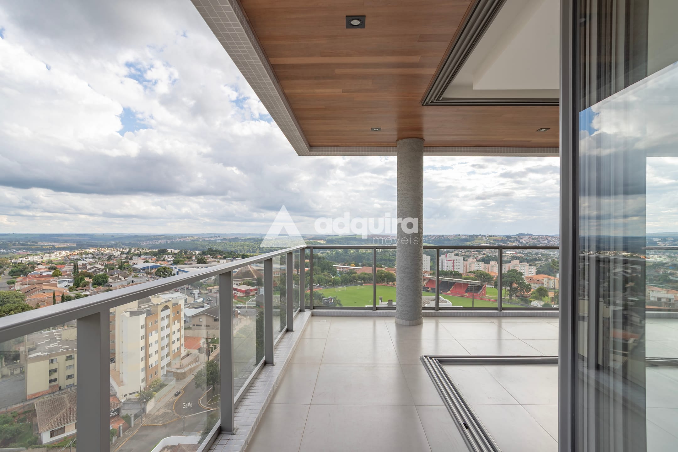 Apartamento à venda com 3 quartos, 192m² - Foto 6