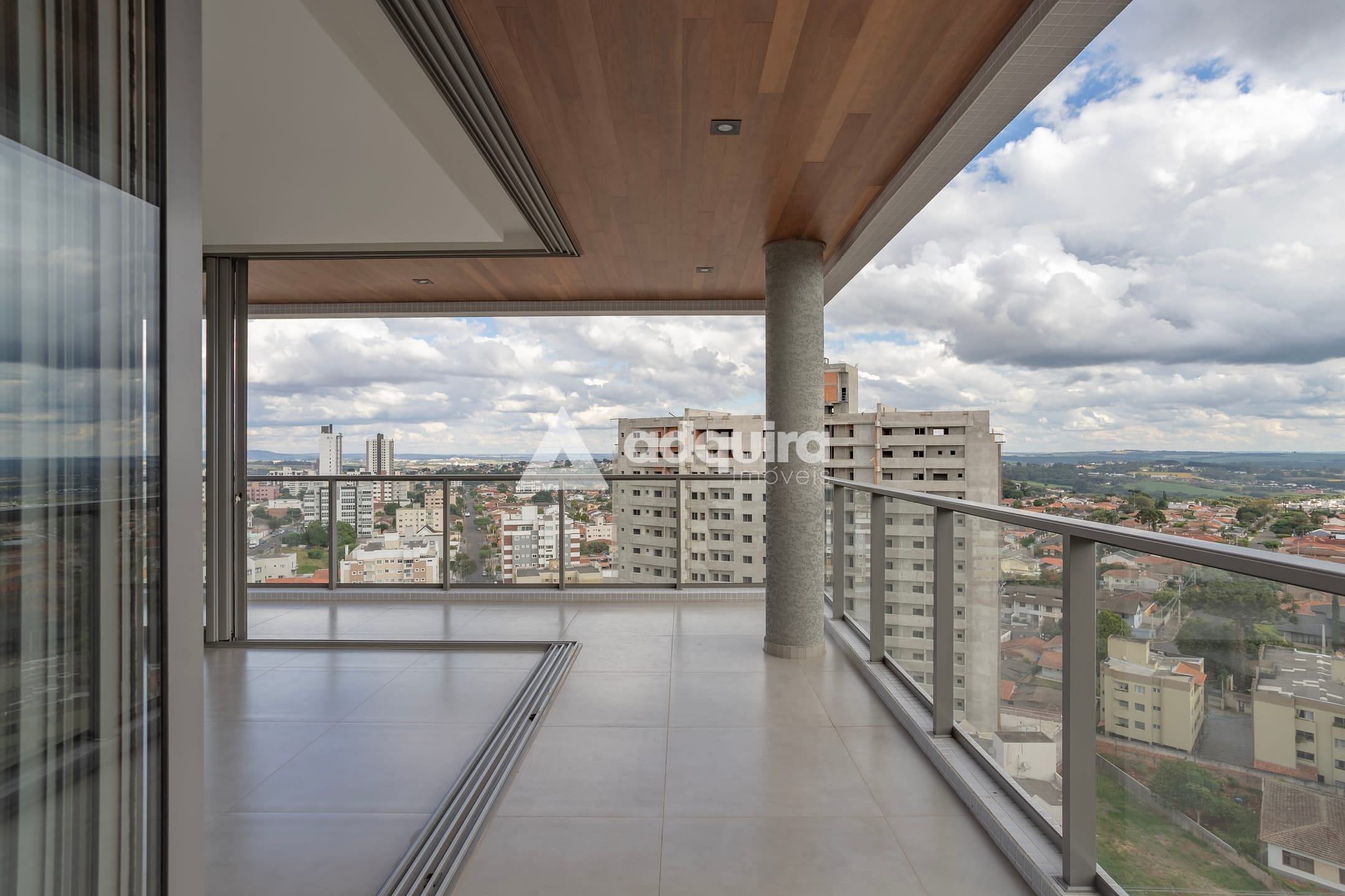 Apartamento à venda com 3 quartos, 192m² - Foto 8