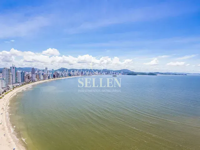 Apartamento com 464m² 4 quartos e 5 banheiros, à venda, no bairro Centro em Balneário Camboriú