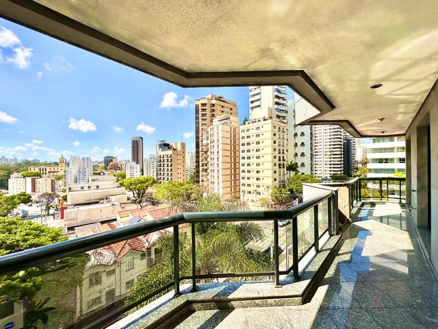 Apartamento com 226m² 3 quartos e 4 banheiros, à venda, no bairro Aclimação em São Paulo