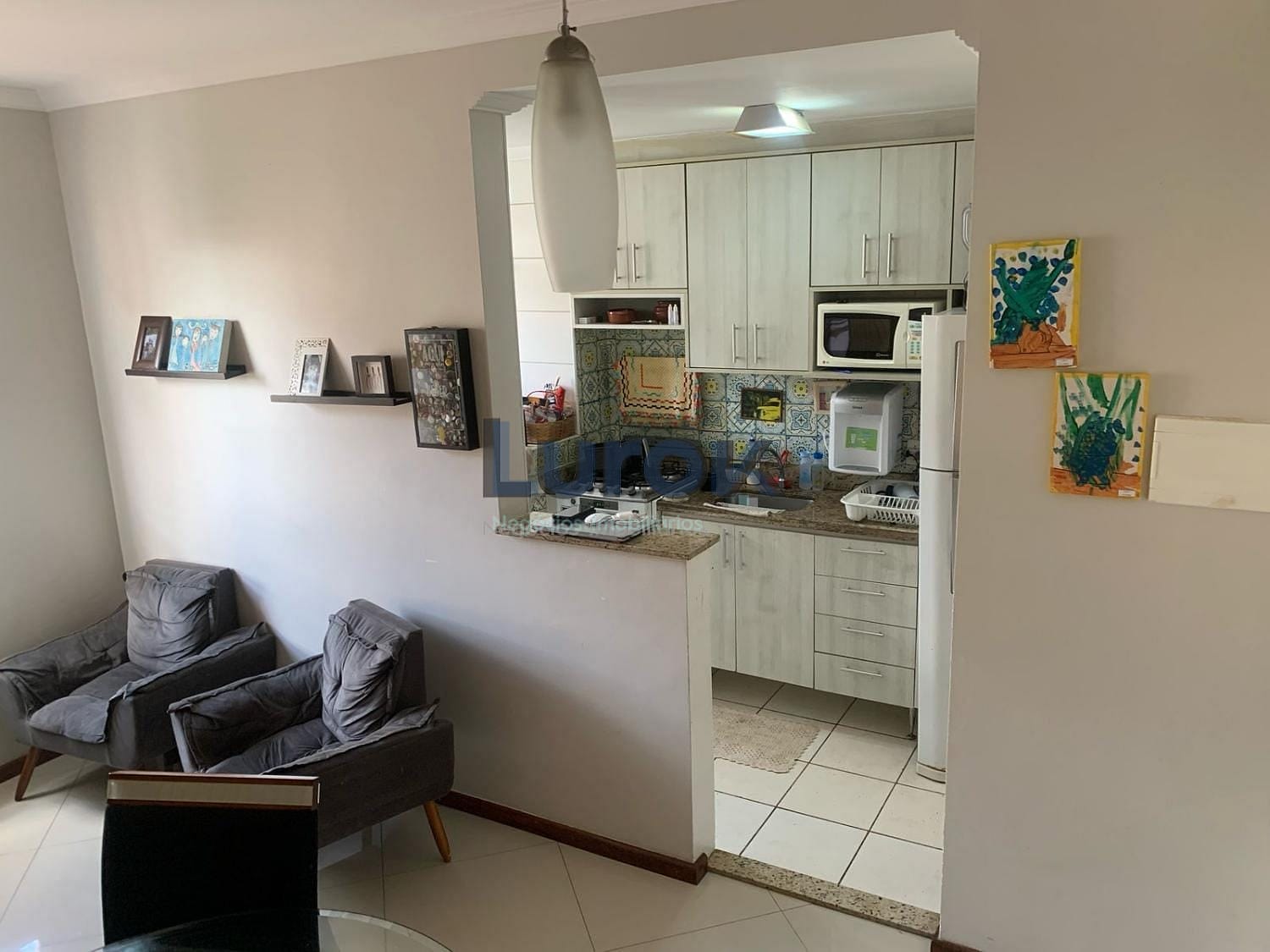 Apartamento à venda com 2 quartos, 48m² - Foto 2
