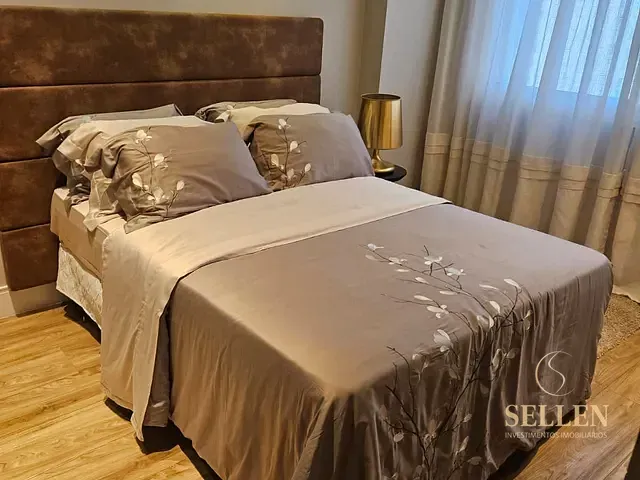 Apartamento com 286m² 3 quartos e 3 banheiros, à venda, no bairro Centro em Balneário Camboriú