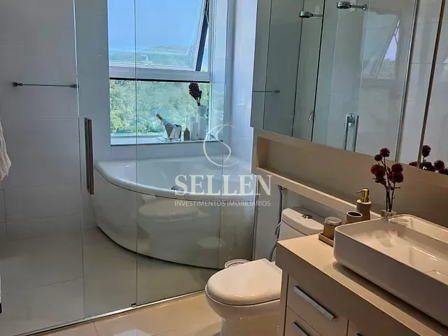 Apartamento com 286m² 3 quartos e 3 banheiros, à venda, no bairro Centro em Balneário Camboriú