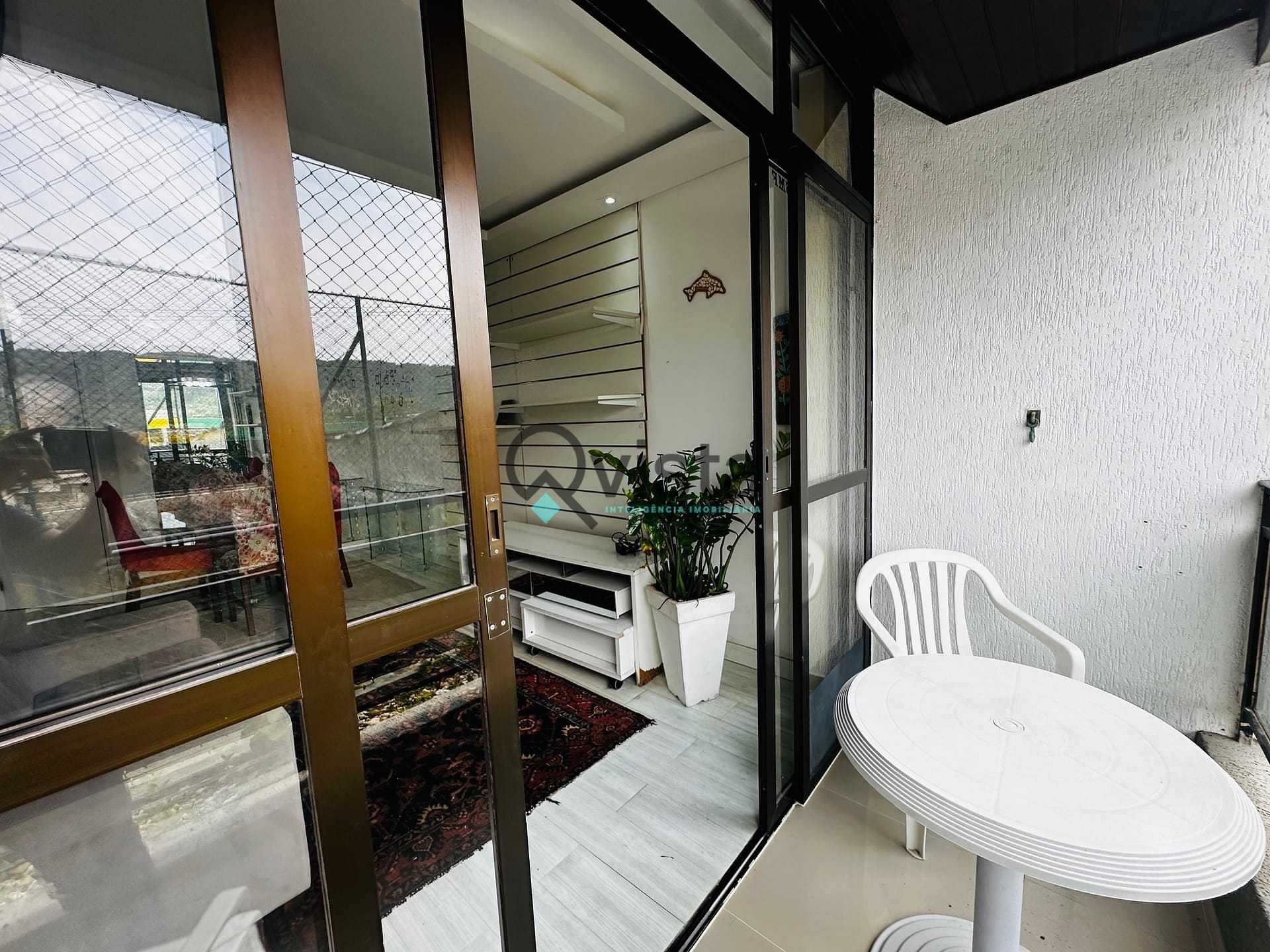 Apartamento à venda com 2 quartos, 70m² - Foto 4