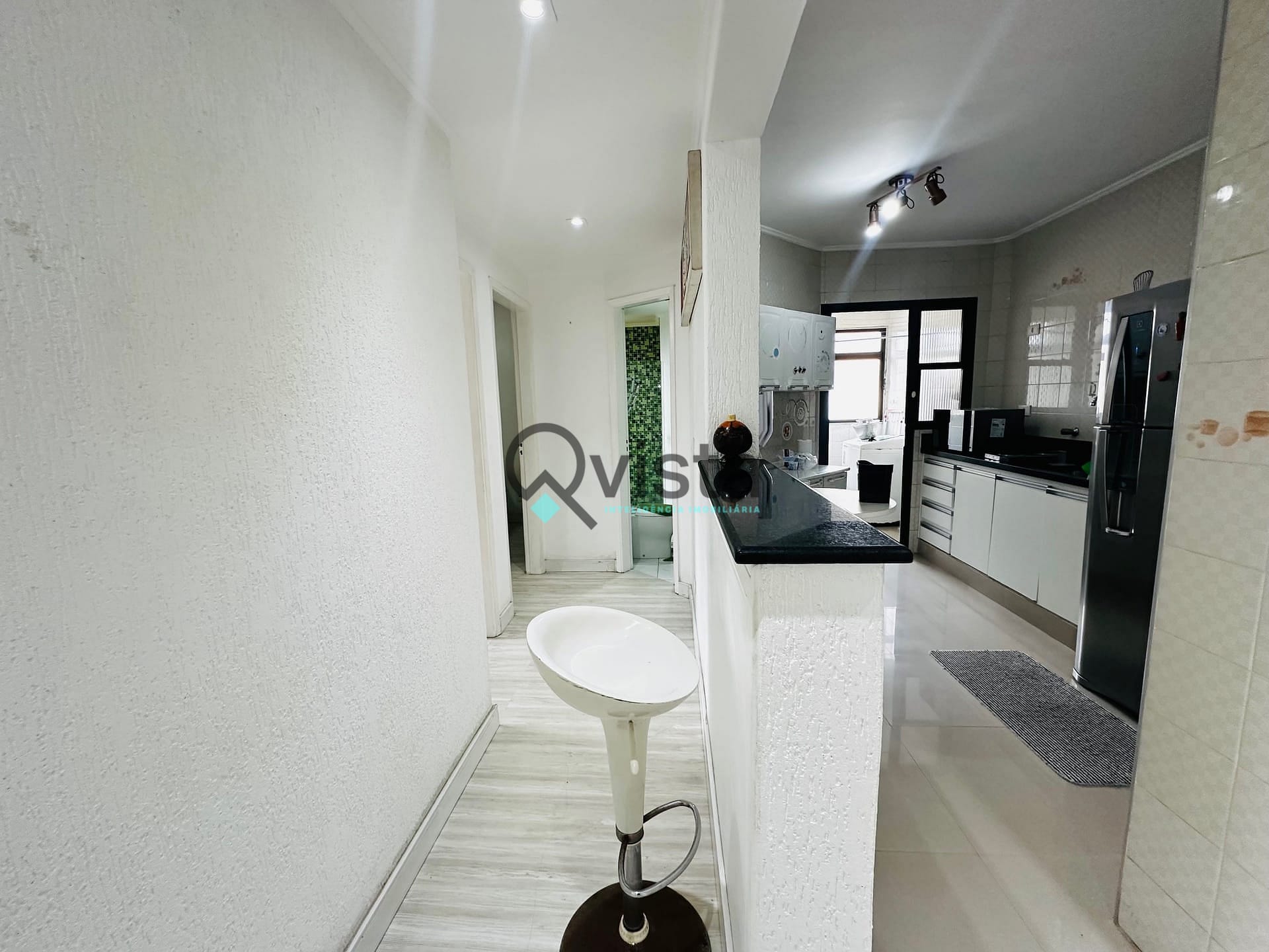 Apartamento à venda com 2 quartos, 70m² - Foto 6
