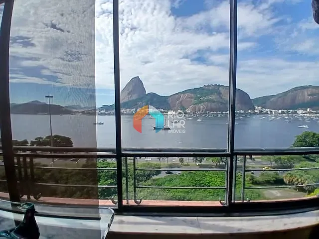 Apartamento com 240m² 3 quartos e 3 banheiros, à venda, no bairro Flamengo em Rio de Janeiro
