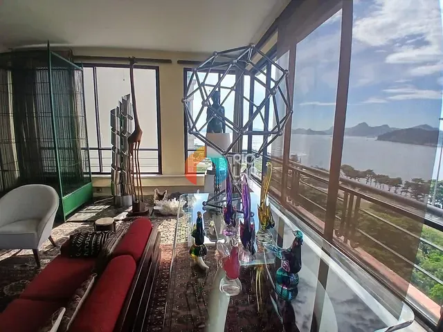 Apartamento com 240m² 3 quartos e 3 banheiros, à venda, no bairro Flamengo em Rio de Janeiro