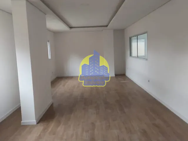 Apartamento com 43m² 2 quartos e 1 banheiro, para alugar, no bairro I.A.P.I. em Osasco