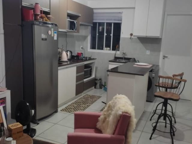 Apartamento 2 quartos e 1 banheiro, à venda, no bairro Areal em Pelotas