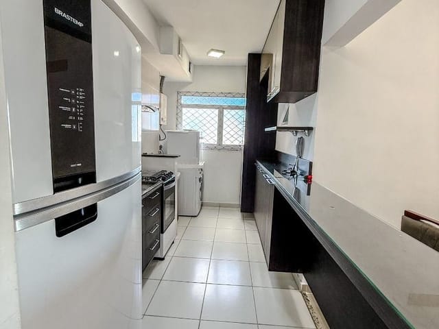 Apartamento com 76m² 3 quartos e 2 banheiros, para alugar, no bairro Glória em Macaé