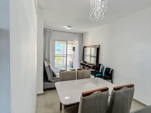 Apartamento com 76m² 3 quartos e 2 banheiros, para alugar, no bairro Glória em Macaé