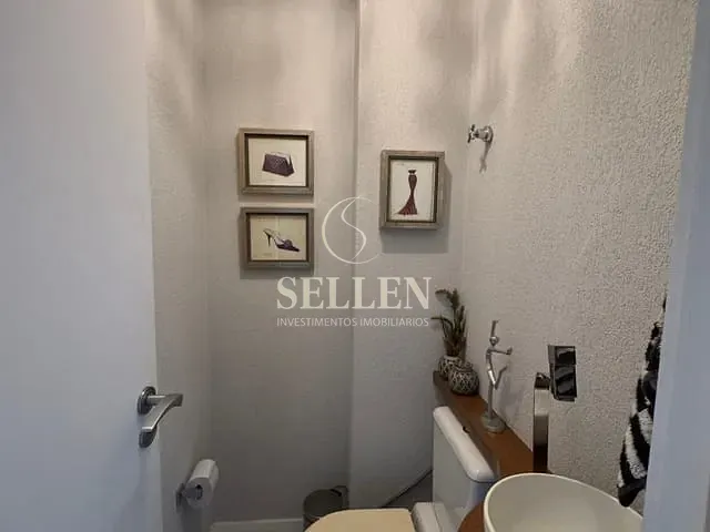 Apartamento com 177m² 3 quartos e 3 banheiros, à venda, no bairro Centro em Balneário Camboriú