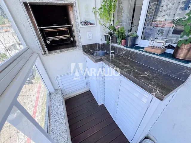 Apartamento 2 quartos e 2 banheiros, à venda, no bairro Fazenda em Itajaí