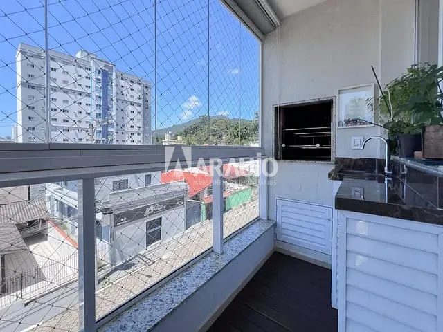 Apartamento 2 quartos e 2 banheiros, à venda, no bairro Fazenda em Itajaí