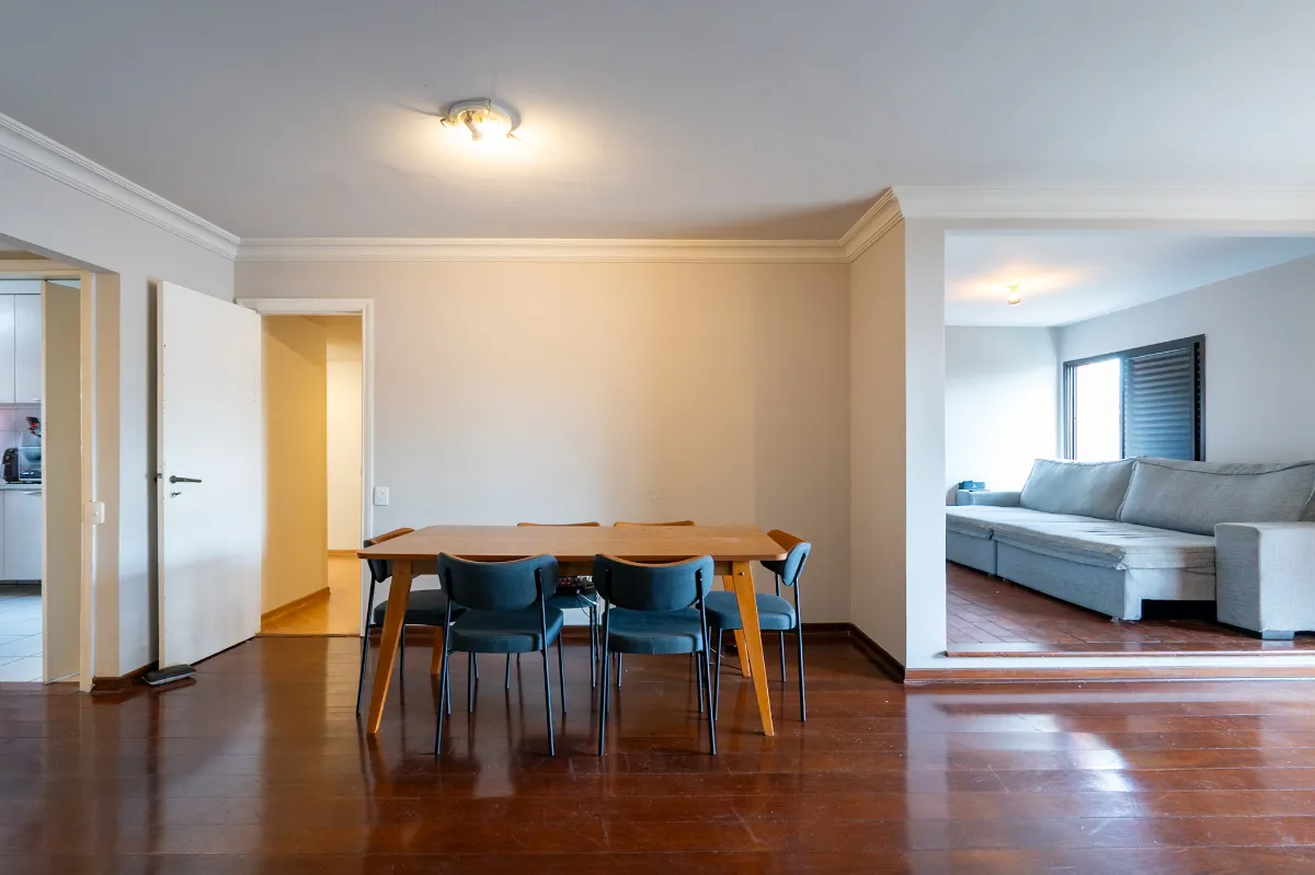Apartamento para venda em Vila Nova Conceição com 4 quartos, sendo 3 suítes, 151m²