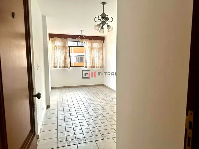 Apartamento com 77m² 2 quartos e 1 banheiro, à venda, no bairro Conjunto Café em Londrina