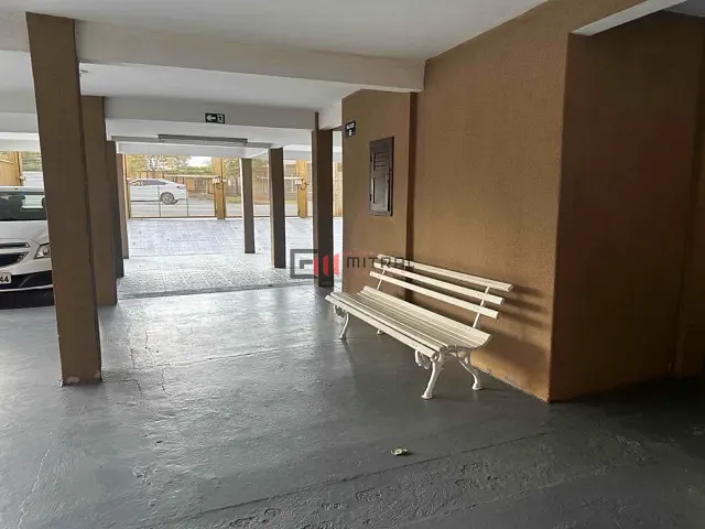 Apartamento com 77m² 2 quartos e 1 banheiro, à venda, no bairro Conjunto Café em Londrina