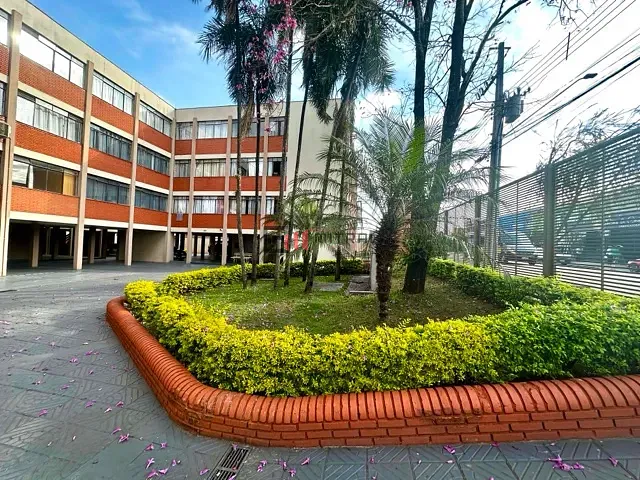 Apartamento com 77m² 2 quartos e 1 banheiro, à venda, no bairro Conjunto Café em Londrina