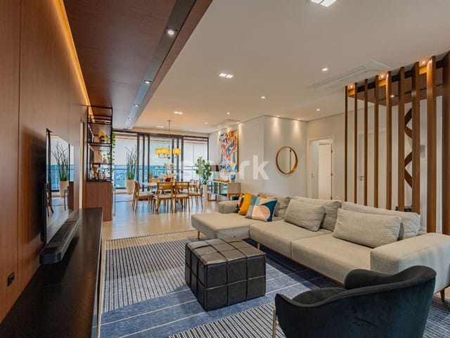Apartamento com 282m² 4 quartos e 6 banheiros, à venda, no bairro Alphaville Centro Industrial e Empresarial/Alphaville. em Barueri