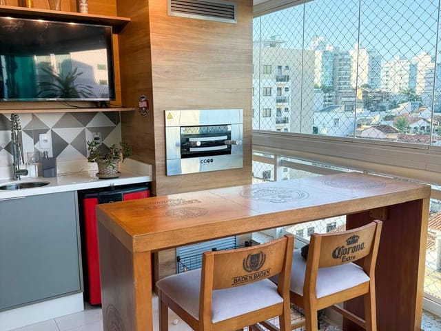 Apartamento com 120m² 3 quartos e 4 banheiros, à venda, no bairro Cavaleiros em Macaé