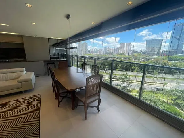 Apartamento com 142m² 3 quartos e 4 banheiros, para alugar, no bairro Jardim Fonte do Morumbi em São Paulo