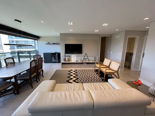 Apartamento com 142m² 3 quartos e 4 banheiros, para alugar, no bairro Jardim Fonte do Morumbi em São Paulo