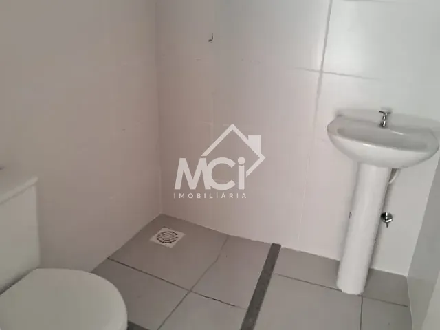 Apartamento 2 quartos e 1 banheiro, à venda, no bairro Areal em Pelotas