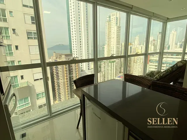 Apartamento com 171m² 3 quartos e 4 banheiros, à venda, no bairro Pioneiros em Balneário Camboriú