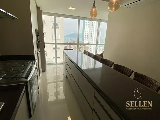 Apartamento com 171m² 3 quartos e 4 banheiros, à venda, no bairro Pioneiros em Balneário Camboriú
