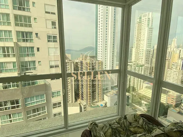 Apartamento com 171m² 3 quartos e 4 banheiros, à venda, no bairro Pioneiros em Balneário Camboriú