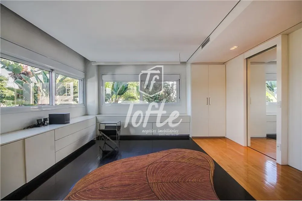 Apartamento, 3 quartos, 234 m² - Foto 2