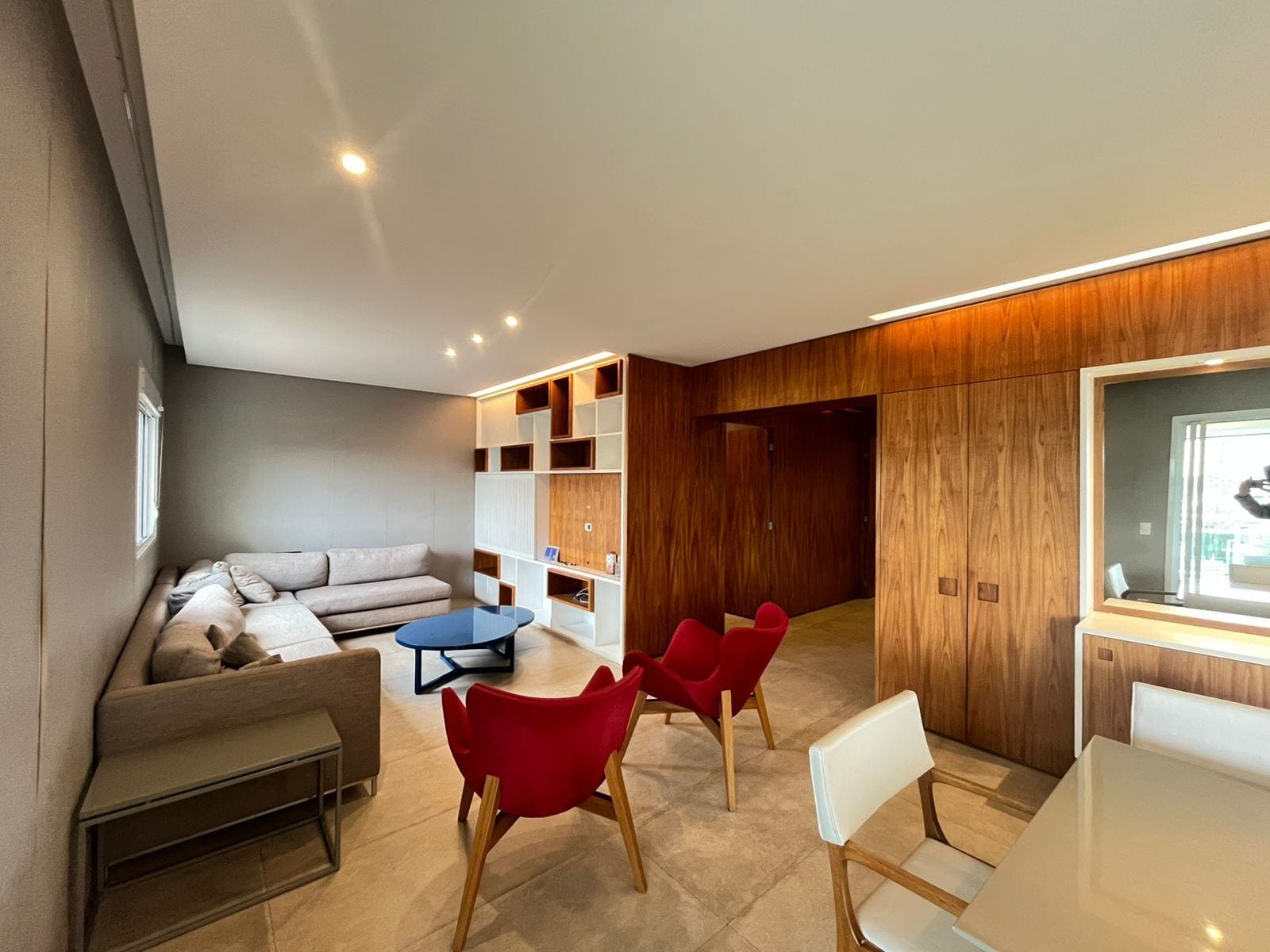 Apartamento à venda com 4 quartos, 167m² - Foto 9