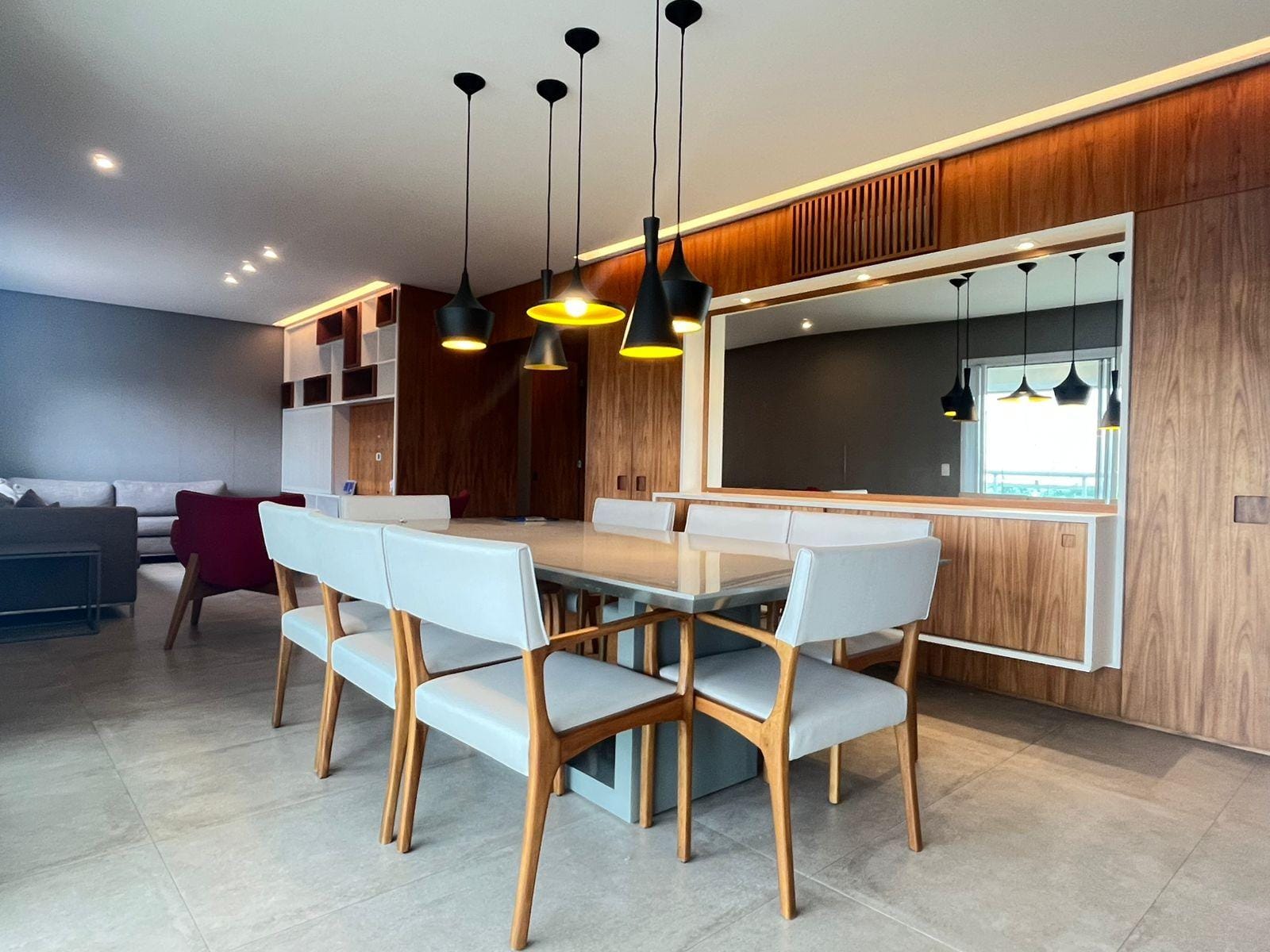 Apartamento à venda com 4 quartos, 167m² - Foto 2