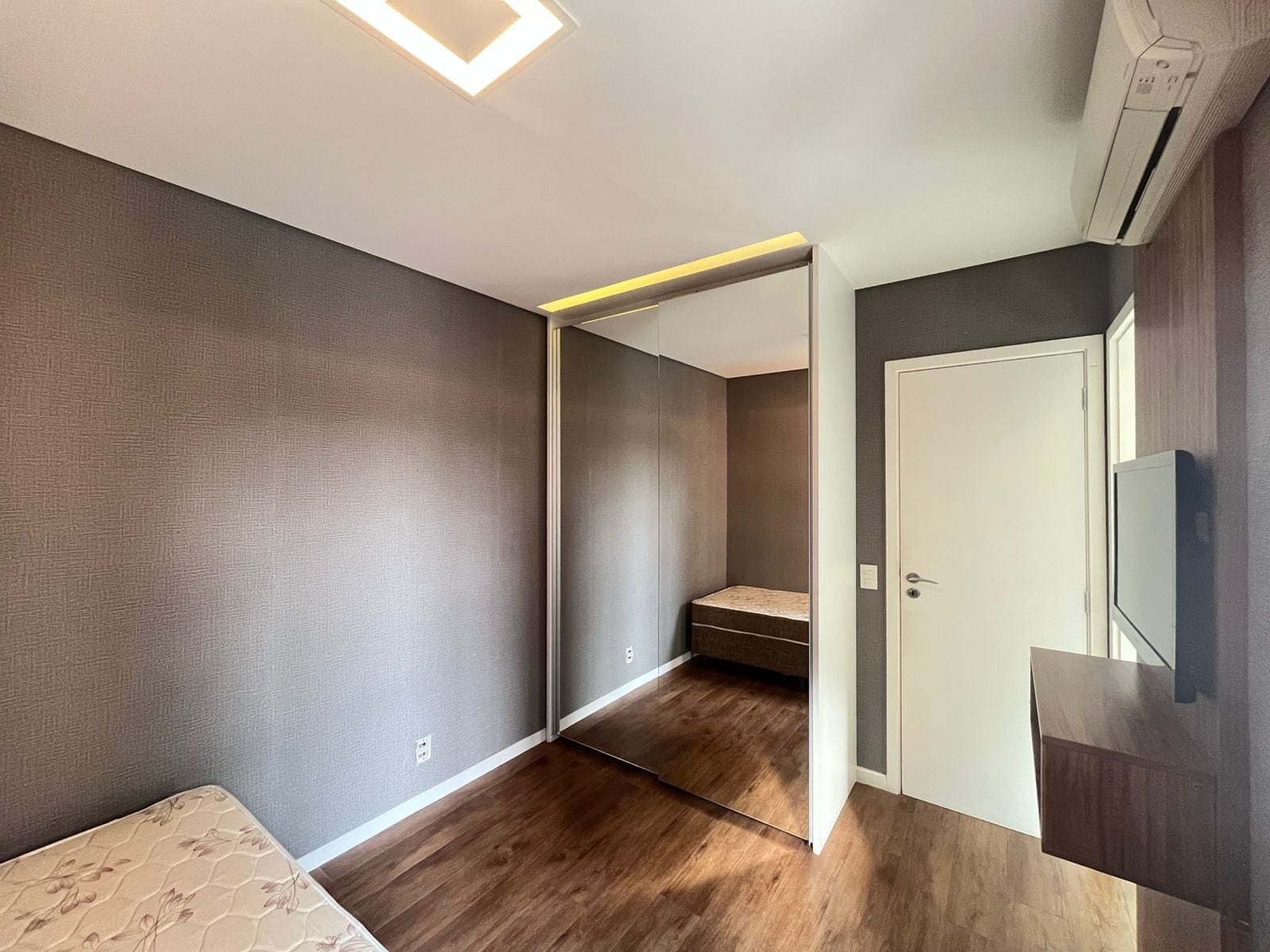 Apartamento à venda com 4 quartos, 167m² - Foto 44