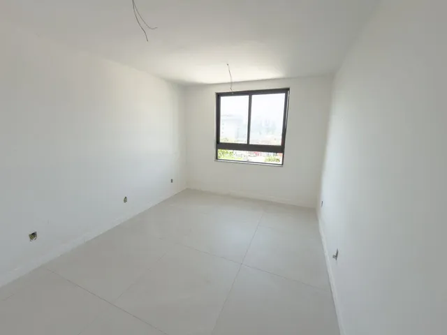 Apartamento 4 quartos e 3 banheiros, à venda, no bairro Praia do Pecado em Macaé