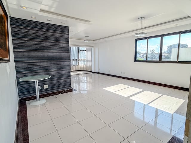 Apartamento 4 quartos e 4 banheiros, à venda, no bairro Praia Campista em Macaé