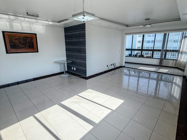 Apartamento 4 quartos e 4 banheiros, à venda, no bairro Praia Campista em Macaé