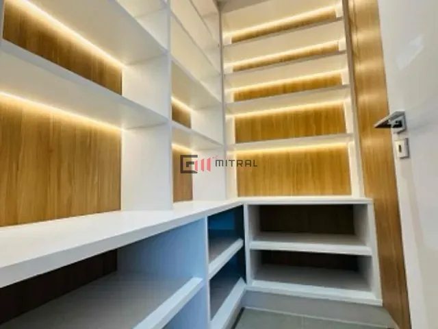 Apartamento 3 quartos e 5 banheiros, para alugar, no bairro Santa Rosa em Londrina