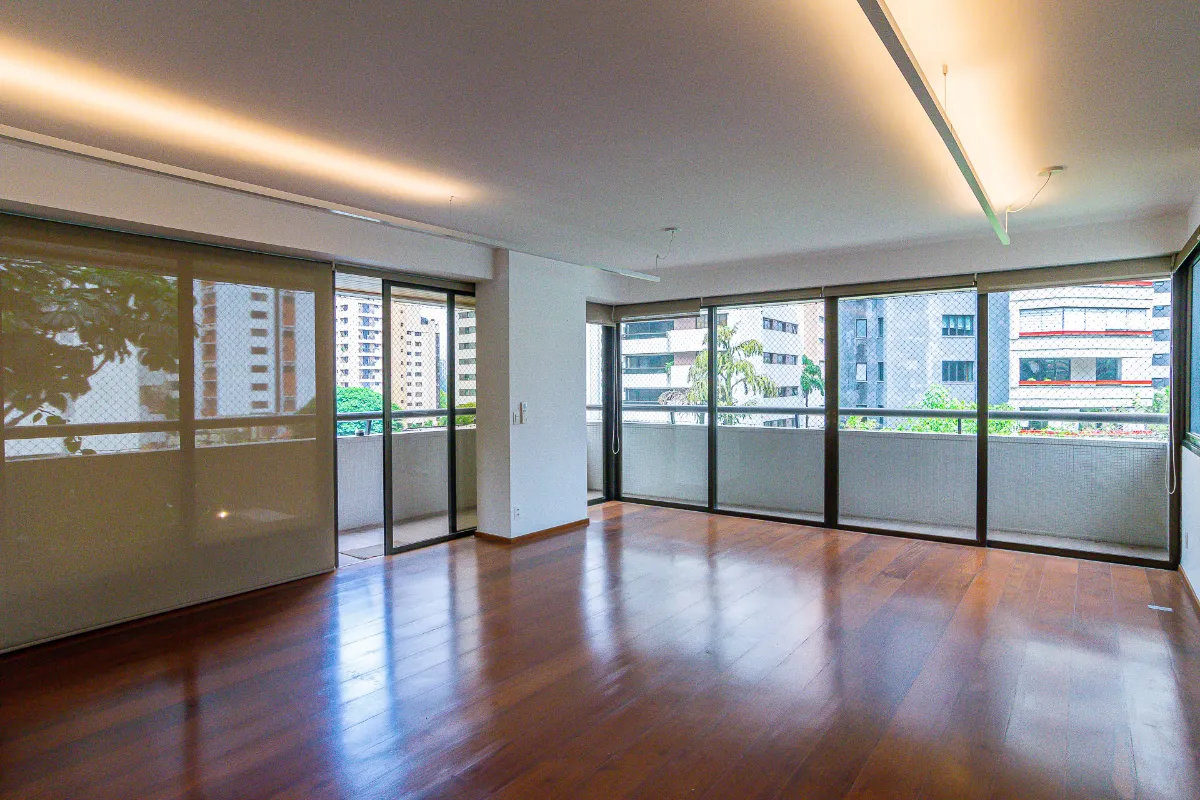 Apartamento para venda em Aclimação com 3 quartos, sendo 3 suítes, 287m²