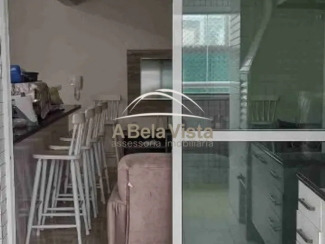 Apartamento 2 quartos e 1 banheiro, à venda, no bairro Centro em Mongaguá