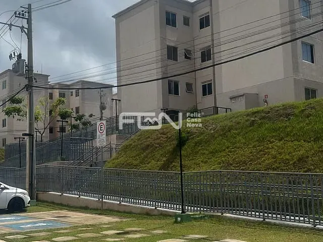 Apartamento 2 quartos e 1 banheiro, à venda, no bairro Malícia (Abrantes) em Camaçari