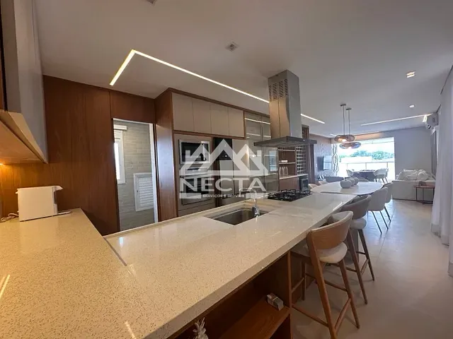 Apartamento com 180m² 3 quartos e 2 banheiros, à venda, no bairro Indaiá em Caraguatatuba