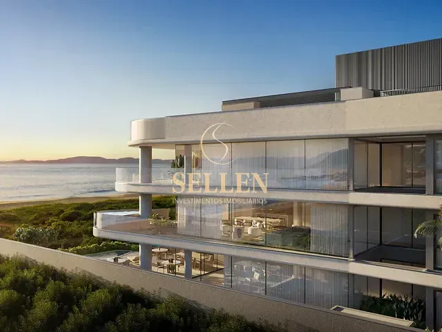 Apartamento 4 quartos e 7 banheiros, à venda, no bairro Praia do Estaleiro em Balneário Camboriú