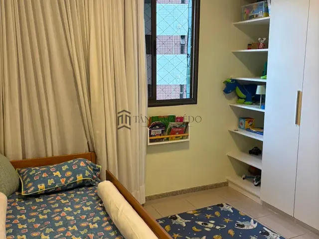 Apartamento 3 quartos e 4 banheiros, para alugar, no bairro Ilha do Retiro em Recife