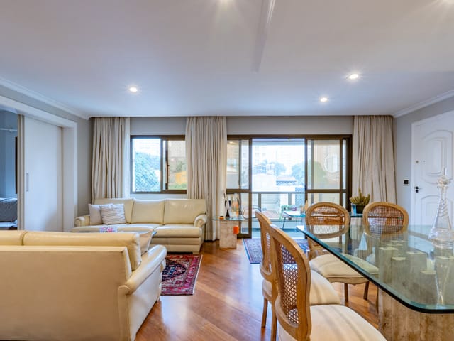 Apartamento com 131m² 3 quartos e 4 banheiros, à venda, no bairro Vila Olímpia em São Paulo