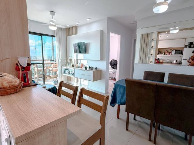 Apartamento 2 quartos e 2 banheiros, para alugar, no bairro Glória em Macaé