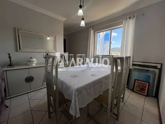 Apartamento 3 quartos e 2 banheiros, à venda, no bairro Pioneiros em Balneário Camboriú