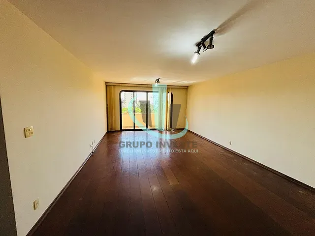 Apartamento com 195m² 3 quartos e 4 banheiros, à venda ou para alugar, no bairro Centro em Araraquara